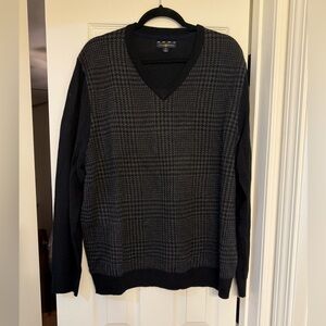 Club Room Men's V Neck Sweater Merino Wool Blend Grey/Black Size Xl